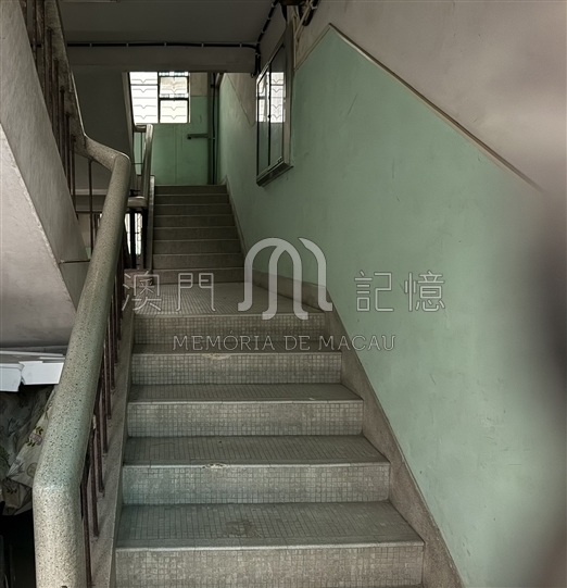 平安大廈內部樓梯